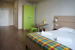 Отель Hotel Marenero Одесса Улучшенный двухместный номер с 2 отдельными кроватями-2